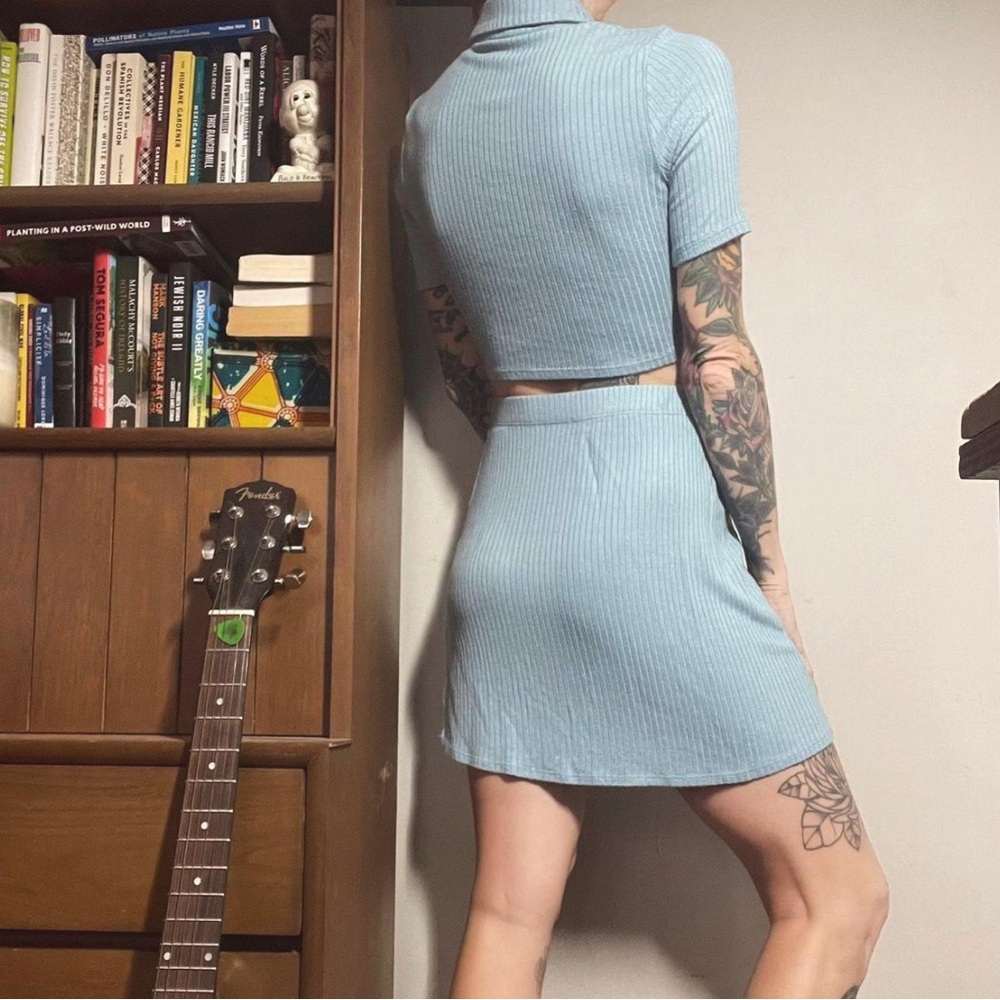 Reformation “Peggy” two piece short sleeve mini knit - Picture 3 of 3